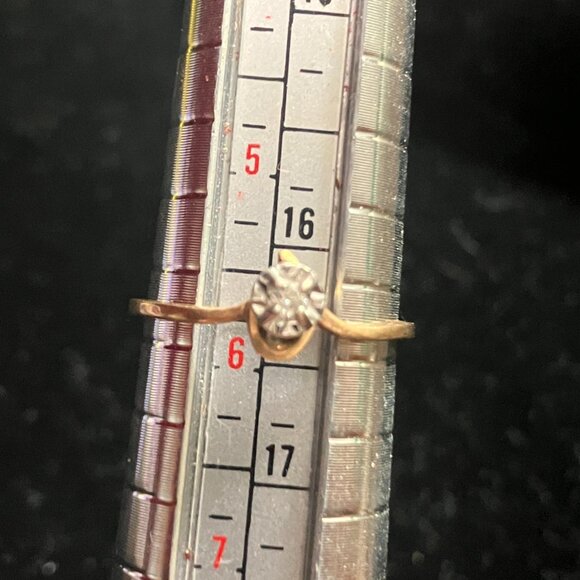 Vintage 14k Gold Teardrop Elevated Illusion Diamond Stackable / Engagement Ring - Picture 12 of 15